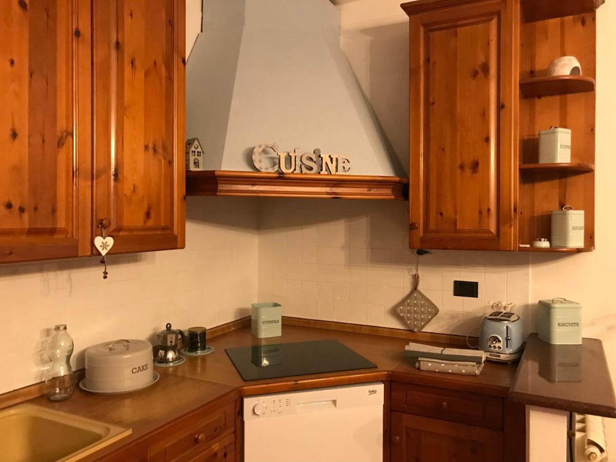Rocca Di Corno Guest House 菲纳莱利古雷 外观 照片