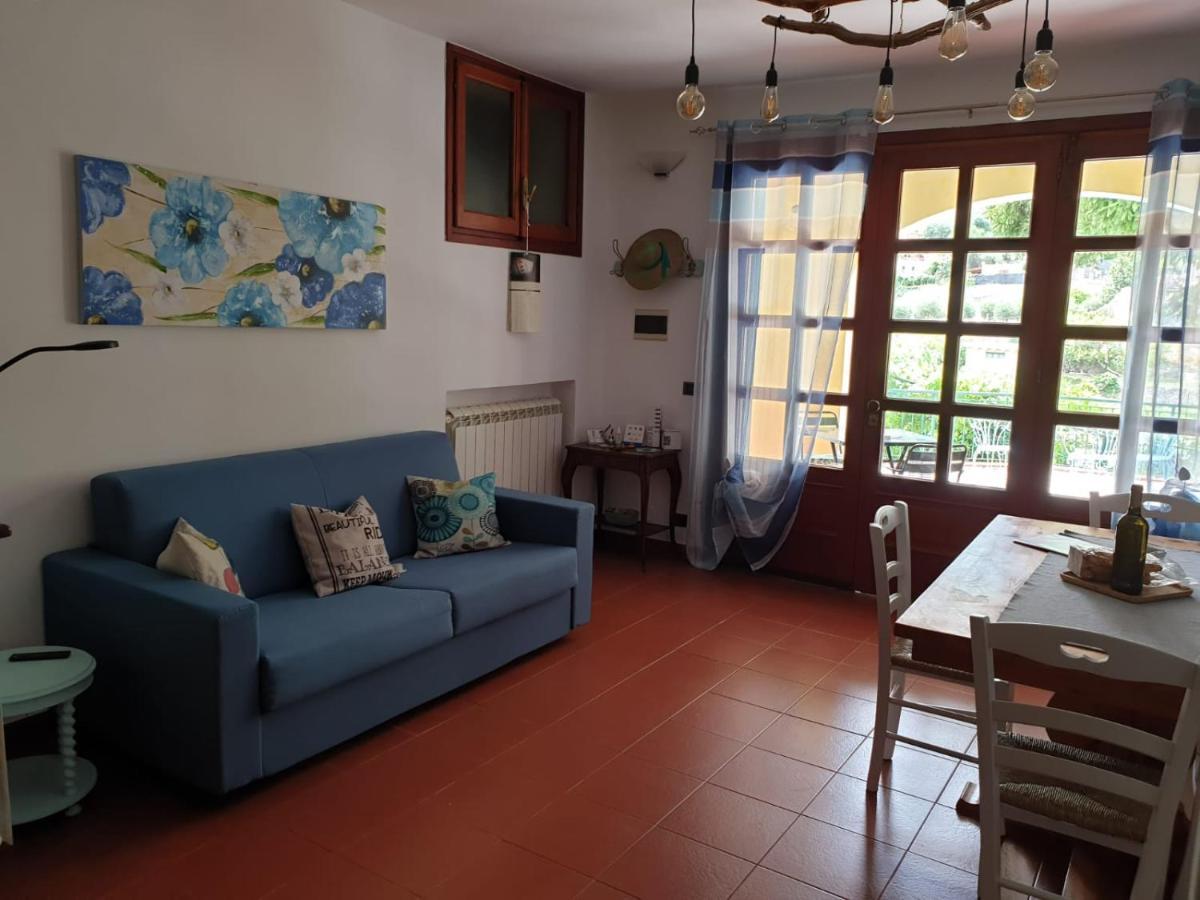 Rocca Di Corno Guest House 菲纳莱利古雷 外观 照片