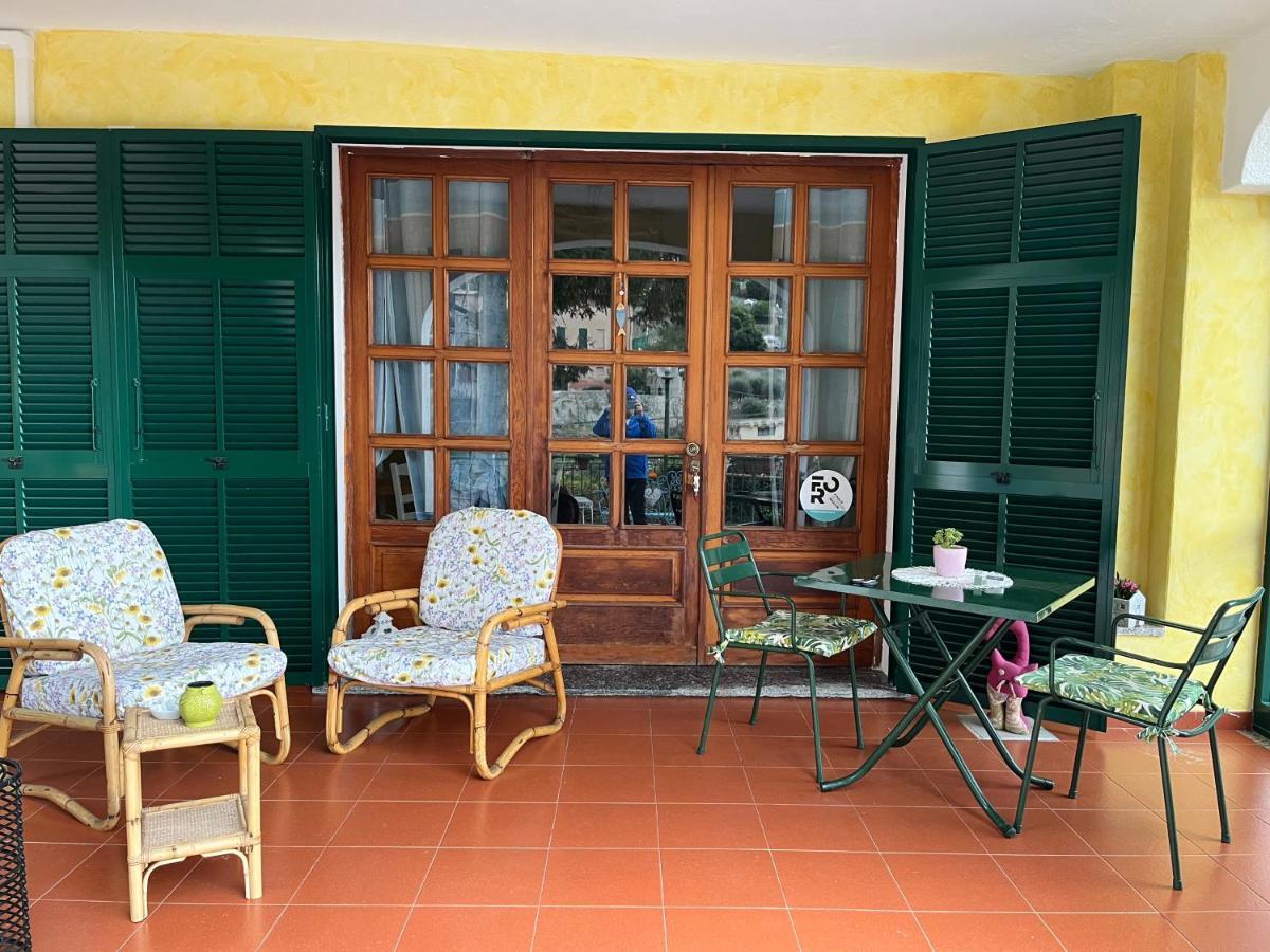 Rocca Di Corno Guest House 菲纳莱利古雷 外观 照片