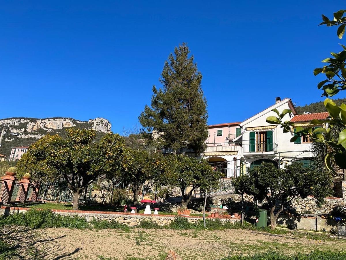 Rocca Di Corno Guest House 菲纳莱利古雷 外观 照片
